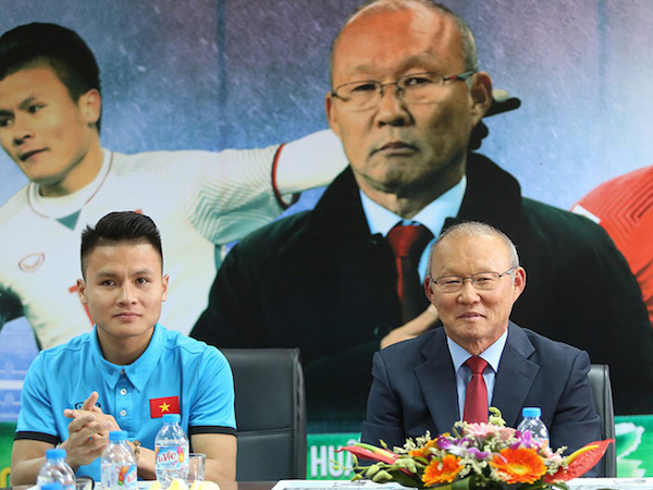 HLV Park tố báo Hàn viết sai, chia rẽ tình thầy trò U23