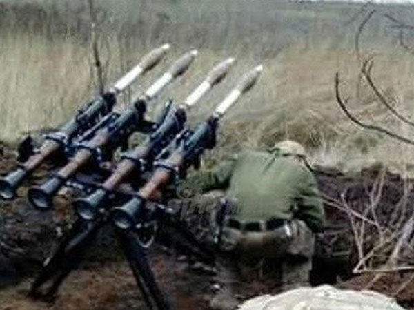 'Pháo phản lực phóng loạt' tự chế từ RPG-7 siêu độc đáo của Ukraine