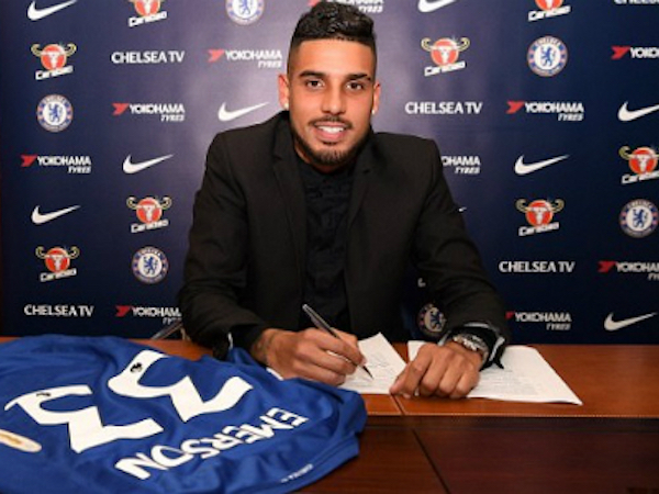 Chelsea ký hợp đồng với hậu vệ Emerson Palmieri