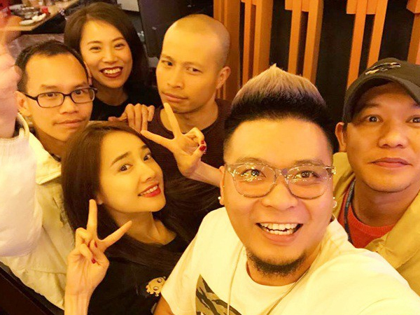 Hành động lạ lùng của Nhã Phương khiến dư luận nghi vấn Trường Giang cầu hôn bất thành