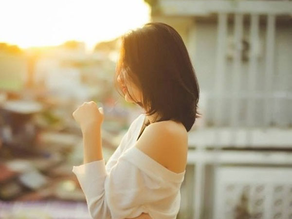 Phụ nữ sống vì người khác là tự tàn ác với chính bản thân mình