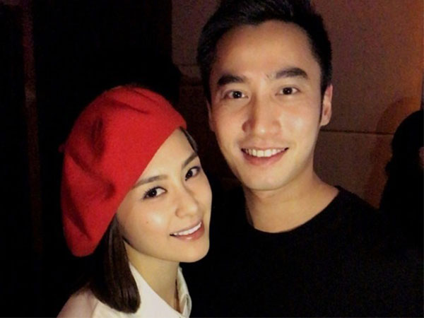 Sau scandal ảnh nóng với Trần Quán Hy, Chung Hân Đồng hạnh phúc khoe được bạn trai cầu hôn