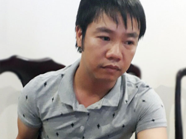 Tên trộm chuyên nấp trong nhà vệ sinh sân bay Tân Sơn Nhất