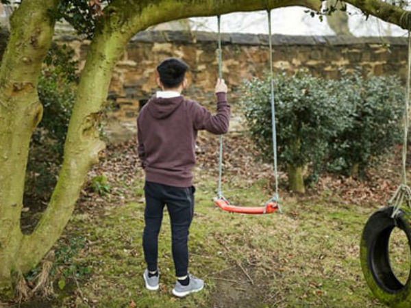 Thanh niên Việt kể về cuộc sống địa ngục tại trang trại cần sa Anh