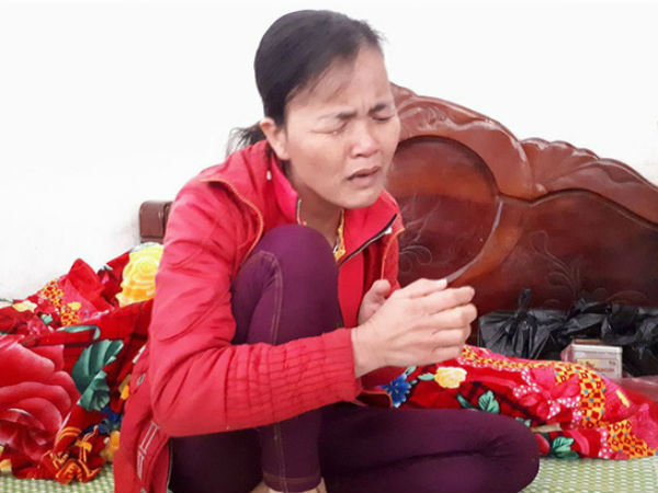 Vụ bé trai 15 tháng tuổi tử vong, người có vết thương: Bệnh viện nói không làm rơi cháu