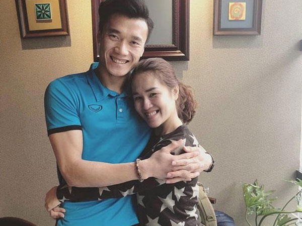 Dân mạng giải oan Bùi Tiến Dũng không hề ‘thả thính’ người đẹp showbiz?