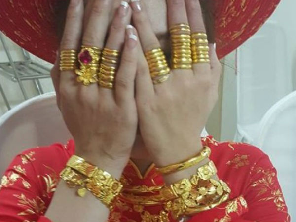 Ngày cưới 'được' chị chồng cho vàng giả, lại còn đem khoe khắp nơi, nàng dâu nhờ tư vấn cách trả đũa
