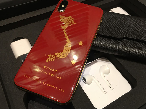 iPhone X nạm bản đồ Việt Nam giá 63 triệu đồng