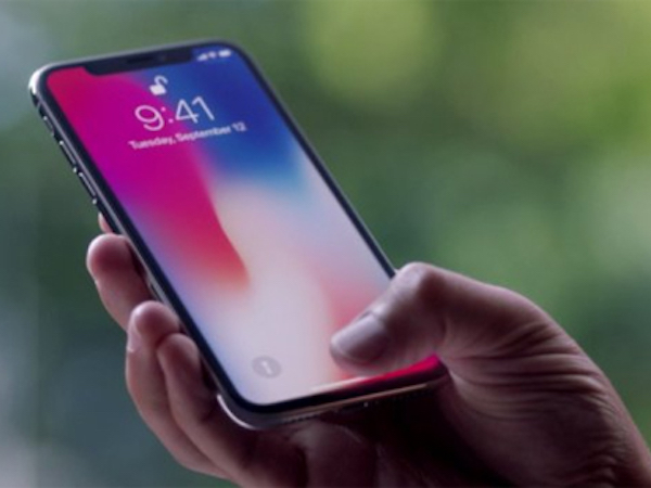 Hàng trăm người dùng iPhone X không thể trả lời cuộc gọi