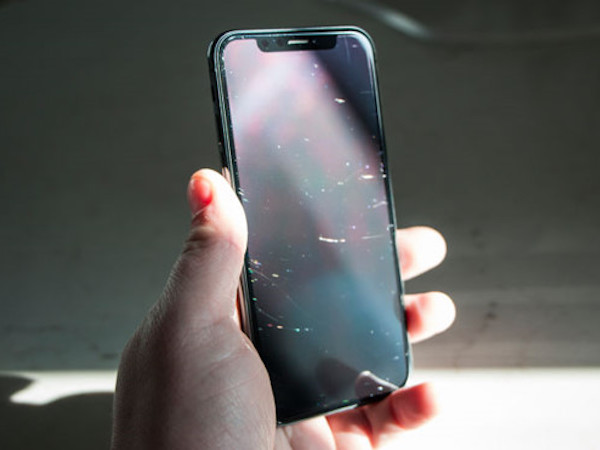 iPhone X của tôi dễ bị trầy xước đến mức khó hiểu