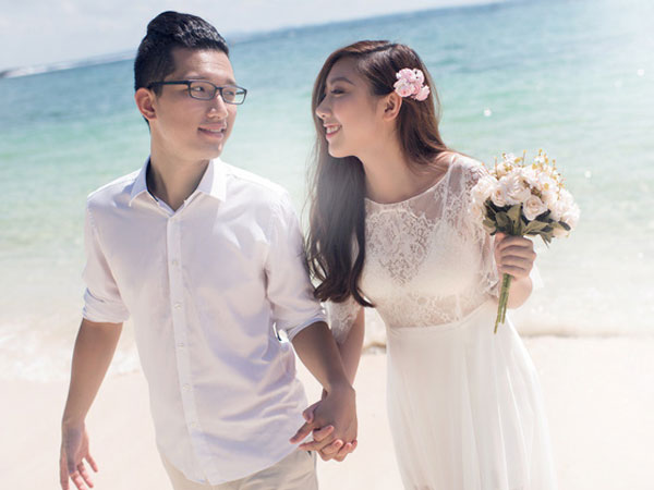 Chồng ngoại quốc điển trai của em gái Trấn Thành là ai?