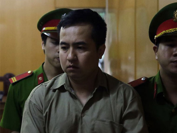 Nam thanh niên bịa chuyện làm ở Viettel, lừa đảo 17 tỉ đồng tiền thẻ cào điện thoại