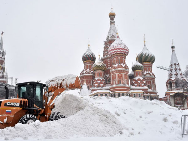 Tuyết rơi dày nhất thế kỷ, Moscow chìm trong mùa đông trắng xóa