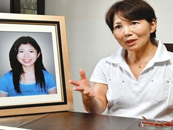 Bà mẹ Nhật thu thập chữ ký đòi án tử cho kẻ giết con gái 11 năm trước