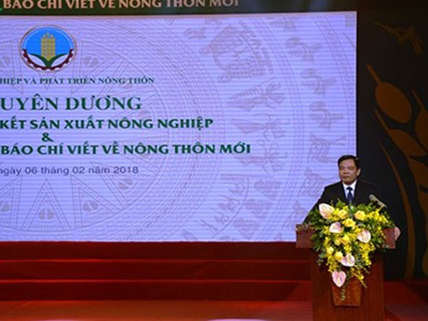 Cố nhà báo Đinh Hữu Dư được trao giải B viết về nông thôn mới