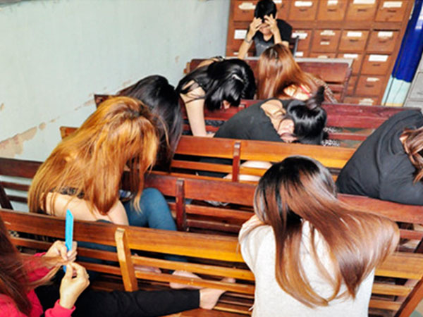 Gái bán dâm ẩn mình trong khách sạn
