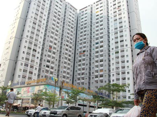 Hàng ngàn hộ chung cư khổ sở