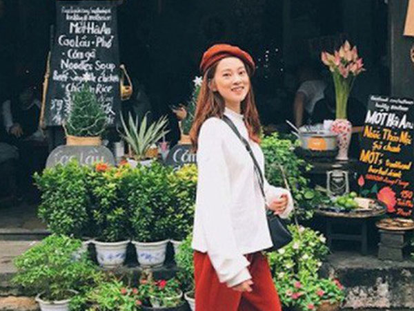 Hỏi giá 'set' đồ của hot girl, cô gái bị mắng bất lịch sự dù đã kèm 'ạ' rõ to cuối câu