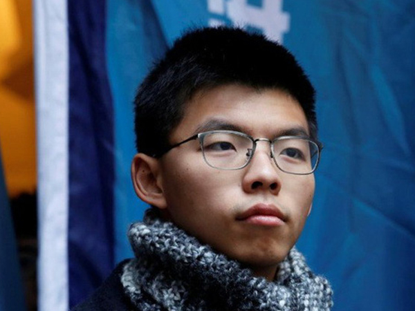 Tòa Hong Kong xóa án tù cho Hoàng Chi Phong
