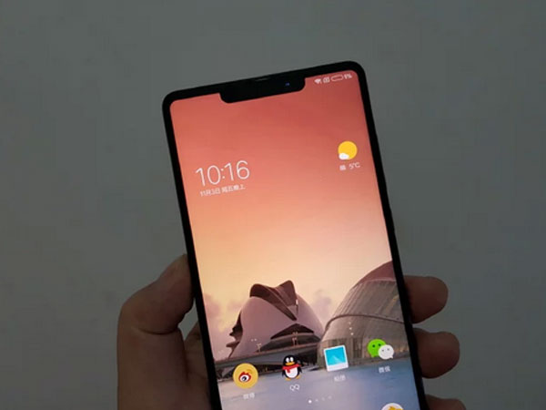 Bản nâng cấp Xiaomi Mi Mix 2 có 'tai thỏ' như iPhone X