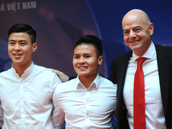 Đội tuyển nữ và U23 Việt Nam chào đón Chủ tịch FIFA Gianni Infantino