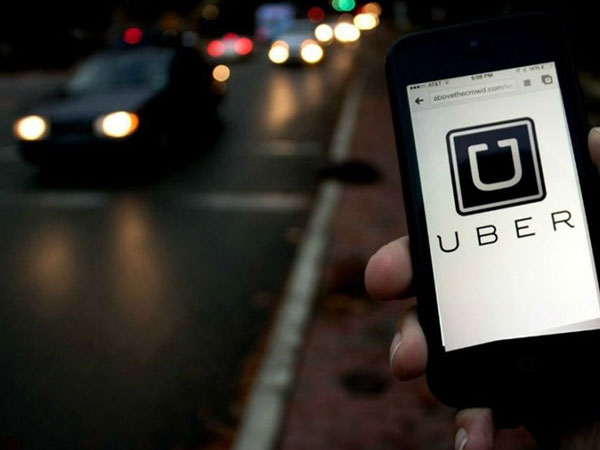 Khó trăm bề, Uber có 'bay' khỏi Việt Nam?