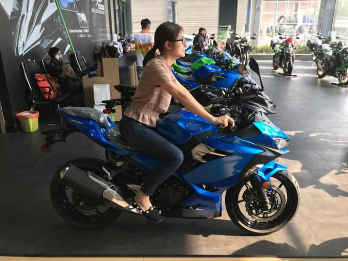Vân Trang tặng chồng món quà 'khủng' nhân kỷ niệm 2 năm ngày cưới