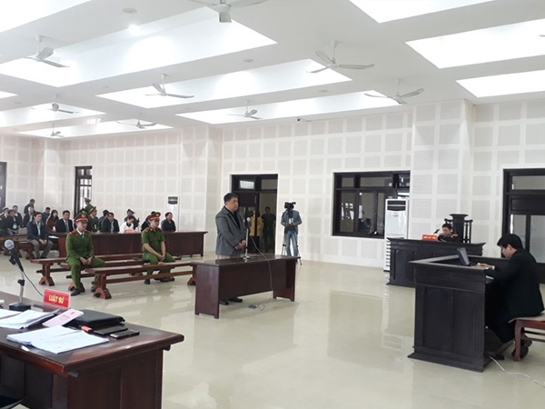 Xét xử vụ nhắn tin dọa giết Chủ tịch UBND TP.Đà Nẵng: Bị hại xin giảm án cho bị can