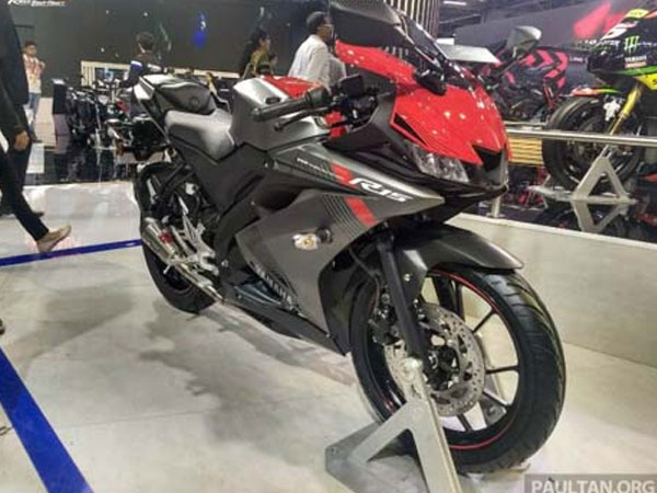 Yamaha YZF-R15 2018 sắp tới đại lý, giá từ 44,2 triệu đồng