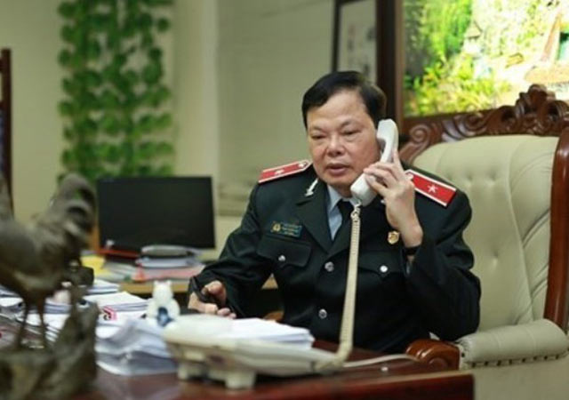 'Có người báo tin cơ quan họ chuẩn bị cả chục phong bì đi biếu Tết'