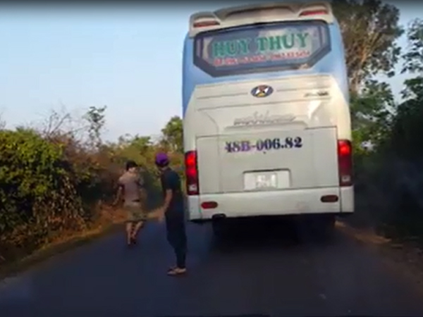 Sẽ sa thải tài xế xe khách bỏ mặc nạn nhân tai nạn