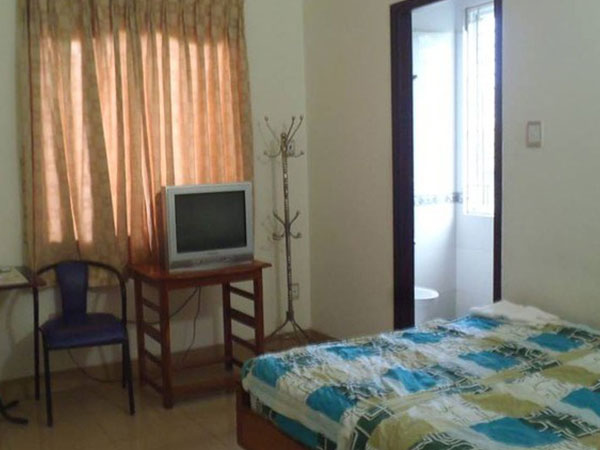 Người phụ nữ mất tài sản khi vào nhà nghỉ xem bóng đá với bạn trai