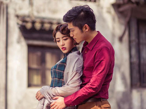5 dấu hiệu cảnh báo, chồng bạn vẫn còn nặng lòng với tình cũ