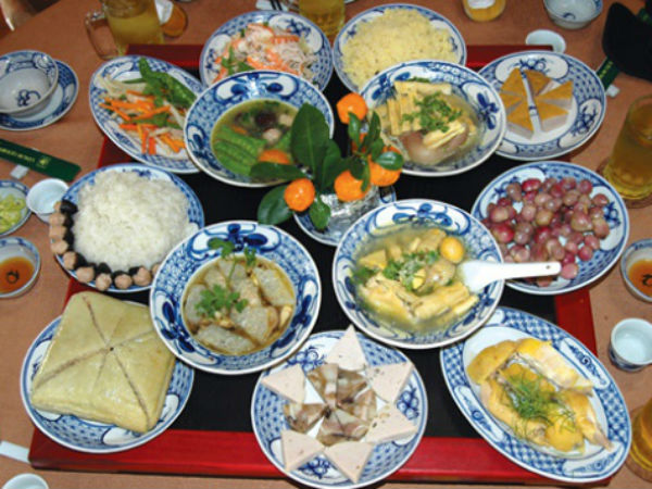 Ăn uống ngày Tết như thế nào để vẫn khỏe