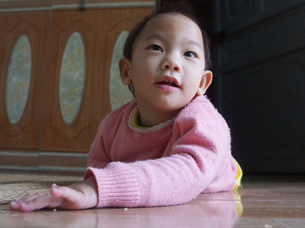 Bé sơ sinh suýt bị chôn sống hồi sinh kỳ diệu sau 2 năm