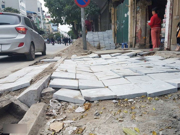 Thanh tra chỉ hàng loạt sai phạm trong việc lát đá vỉa hè Hà Nội