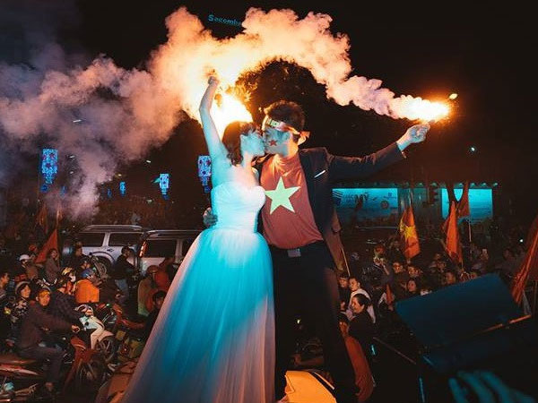 Valentine nhìn lại những màn tỏ tình gây chú ý trong giới trẻ Việt