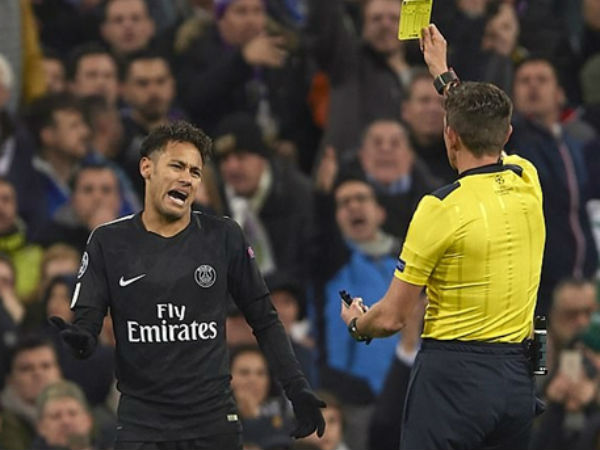 Michael Owen: 'Neymar đáng bị truất quyền thi đấu'