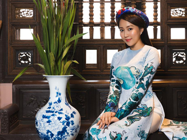 'Người yêu Sơn Tùng' khoe vẻ đẹp 'ngọc nữ' trong tà áo dài đón Tết