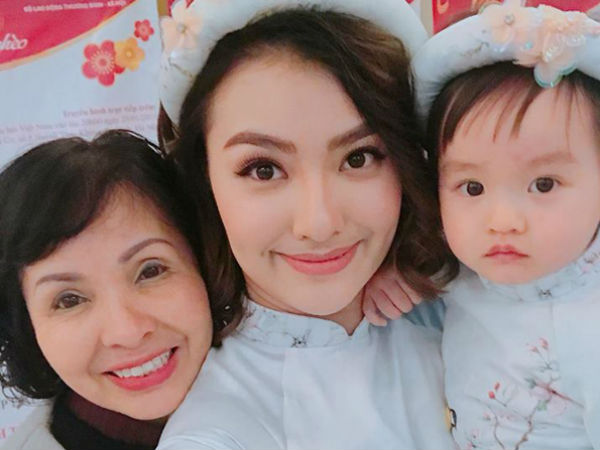 Sao Việt quây quần đón Tết bên gia đình