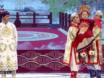 Táo quân 2018: Con trai ruột diễn xuất quá nhập tâm, Xuân Bắc không nhịn được cười