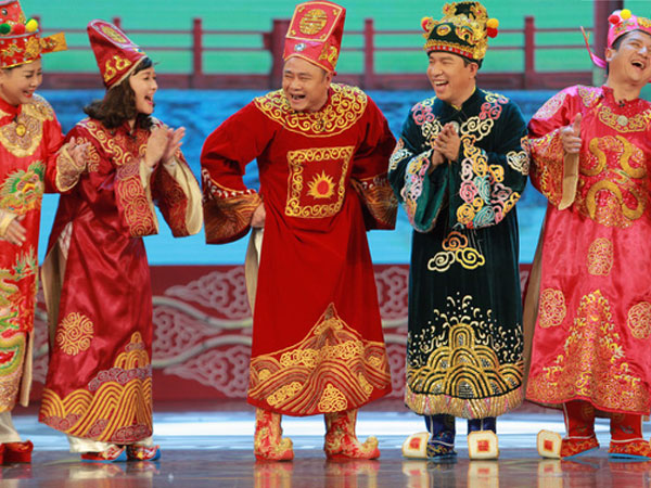 Trung Quân lên tiếng xin lỗi sau khi chê Táo Quân là 'Chương trình nhạt thế kỉ'