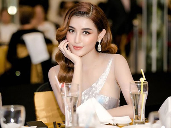 Á hậu Huyền My: Mùng 2 Tết, cả nhà tôi sẽ cùng nhau xuất ngoại lấy hên