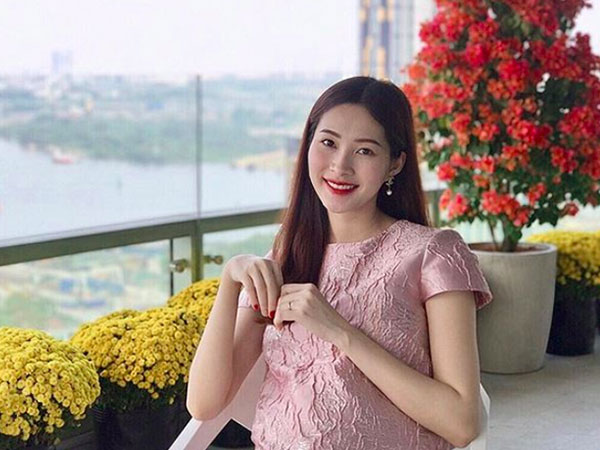 Đặng Thu Thảo đăng ảnh lộ rõ bụng bầu, gương mặt tròn trĩnh trông thấy