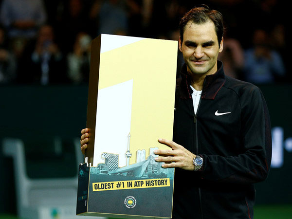 Federer lên ngôi số 1 thế giới và chính thức lập kỷ lục mới