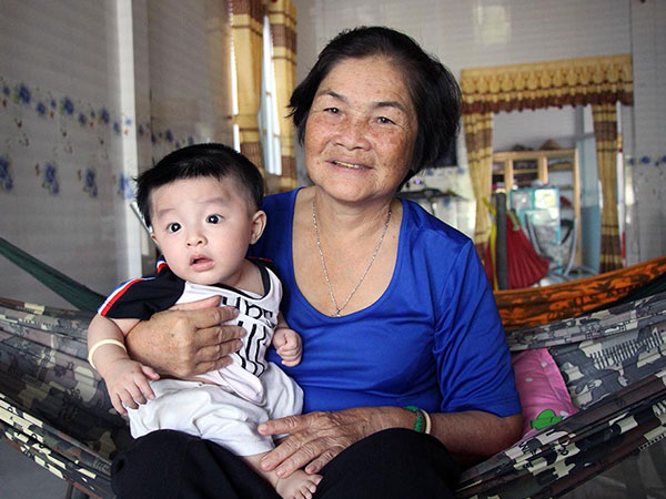 Kỳ lạ, người phụ nữ ở miền Tây 4 ngày trúng 17 tờ vé số