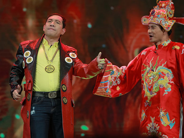Tiết lộ bí mật đằng sau những trang phục ‘kỳ dị’ trong Táo Quân 2018