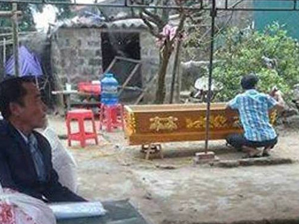Mìn vướng vào người phát nổ lúc đánh cá, 1 ngư dân tử vong