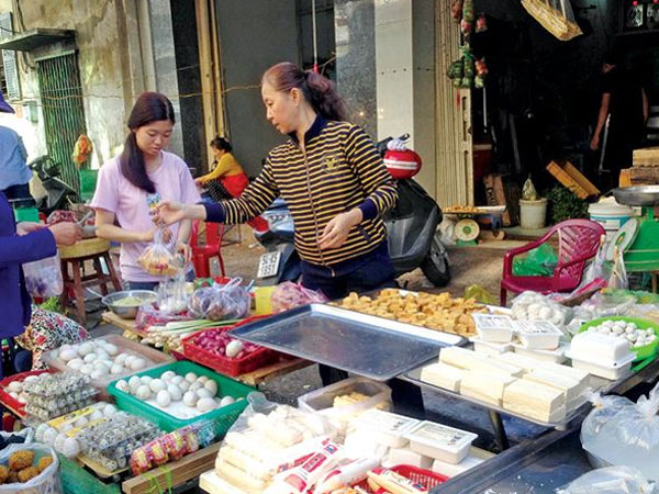Ngất ngưởng giá cả thực phẩm sau Tết