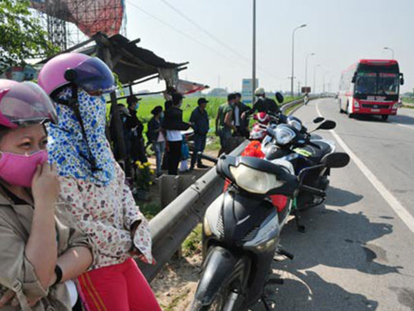 Nhà xe 'chặt chém' sau Tết